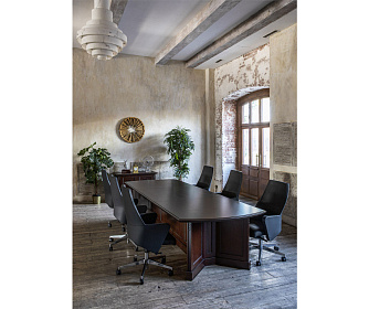 Стол для переговоров DOGE